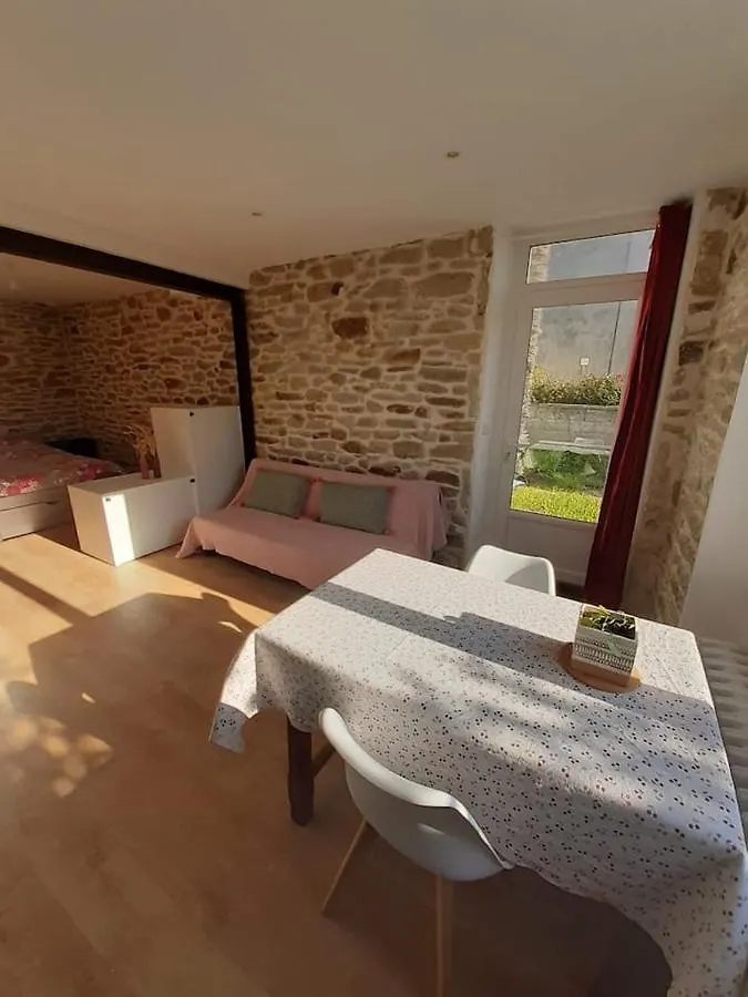 Charmant Studio, Avec Cuisine Et Espace Exterieur Plouguerneau Apartment